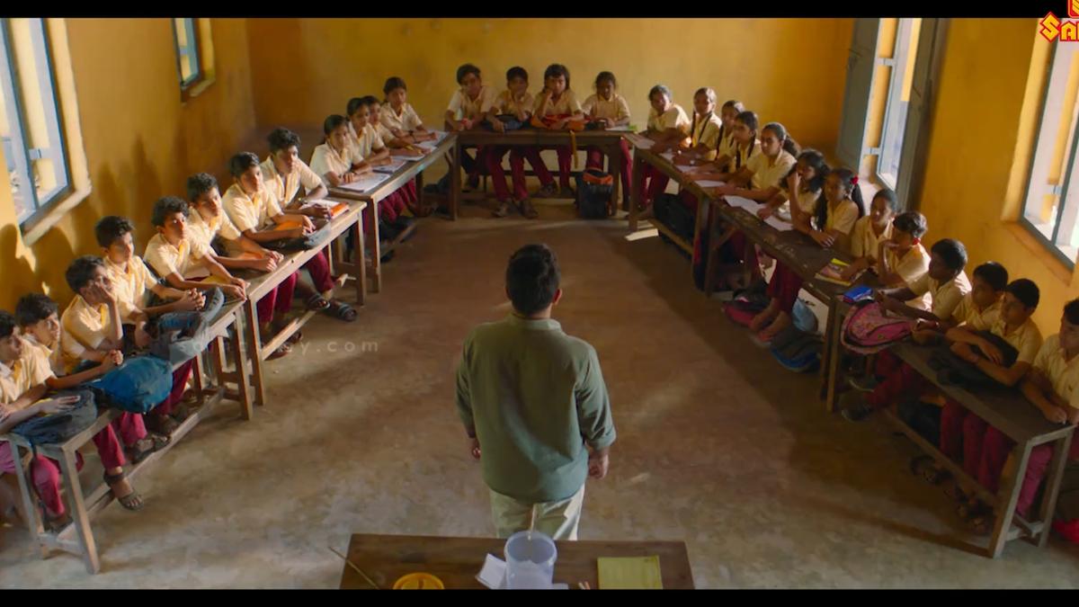 Malayalam film ‘Sthanarthi Sreekuttan’ inspires a new seating arrangement in Kerala classrooms